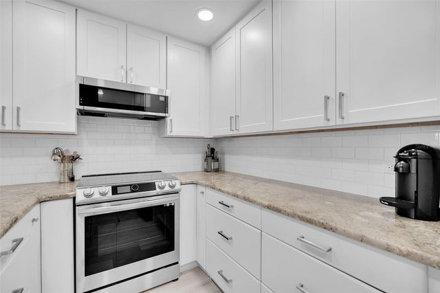 862 HUDSON AVENUE 862, Sarasota, FL 34236
