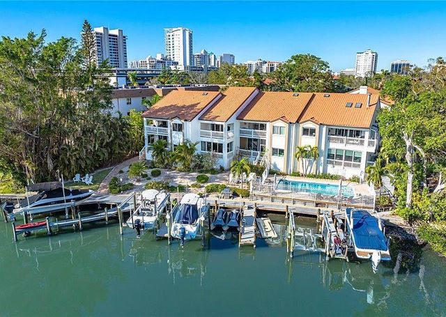 862 HUDSON AVENUE 862, Sarasota, FL 34236