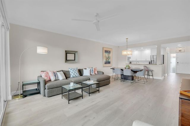 862 HUDSON AVENUE 862, Sarasota, FL 34236