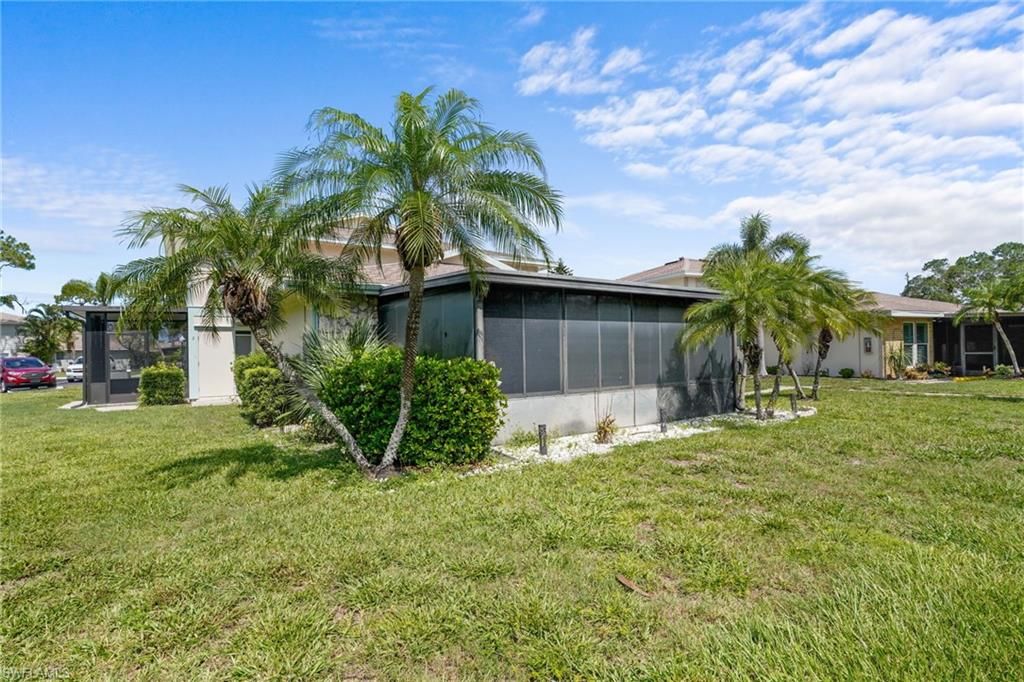 5848 Queen Elizabeth WAY 1, FORT MYERS, FL 33907 — photo 5