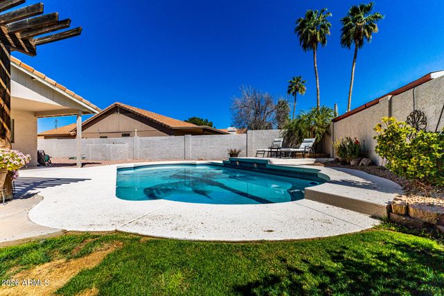 617 E SARATOGA Street, Gilbert, AZ 85296