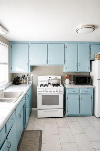 1704 Zuni Rd, Pueblo, CO 81001
