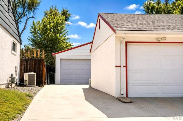 1704 Zuni Rd, Pueblo, CO 81001