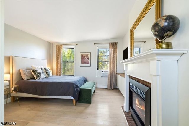 273 Monmouth St 273C, Jersey City, NJ 07302