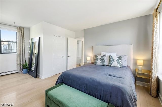 273 Monmouth St 273C, Jersey City, NJ 07302