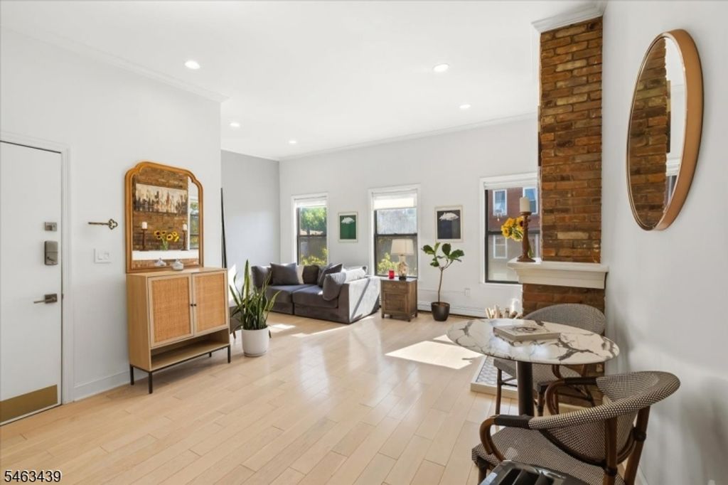 273 Monmouth St 273C, Jersey City, NJ 07302 — photo 4