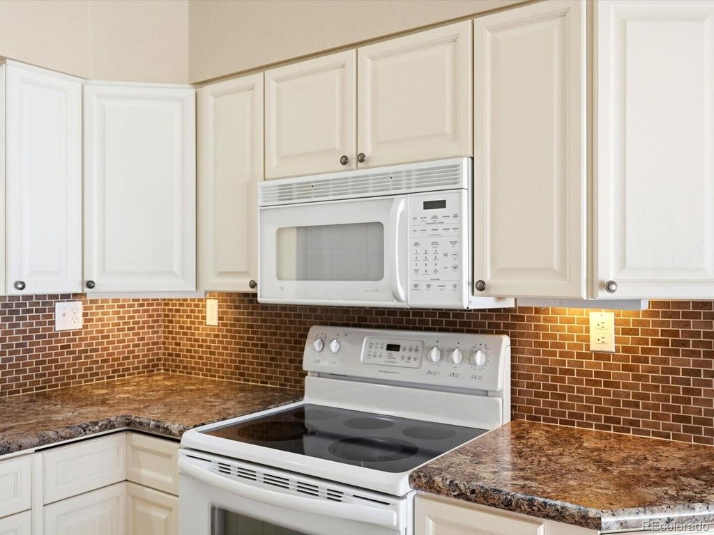 Image 12 of property listing at 9805 Carmel Court, Lone Tree, CO 80124