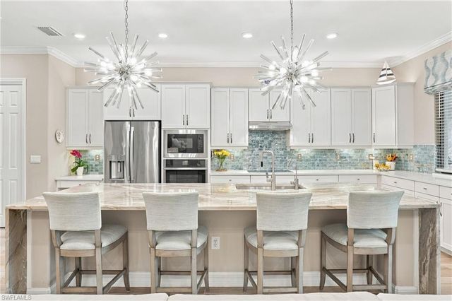 17000 Galway RUN, Bonita Springs, FL 34135