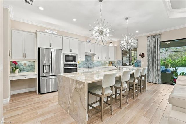 17000 Galway RUN, Bonita Springs, FL 34135