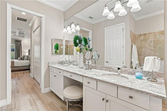 17000 Galway RUN, Bonita Springs, FL 34135