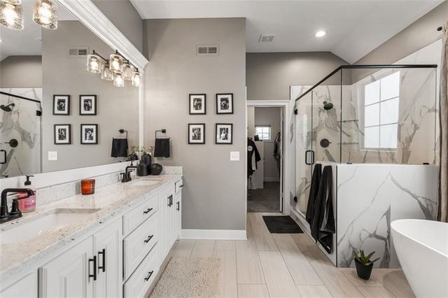 19700 Norton Street, Spring Hill, KS 66083