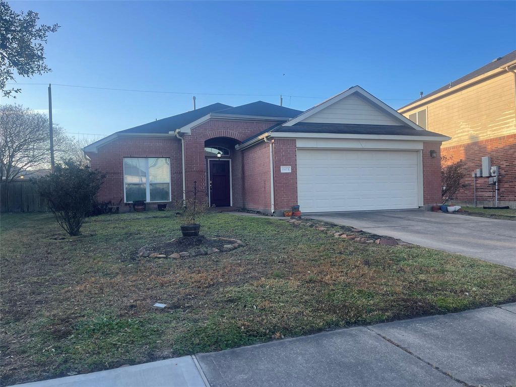 1903 Manor Drive, Baytown, TX 77521