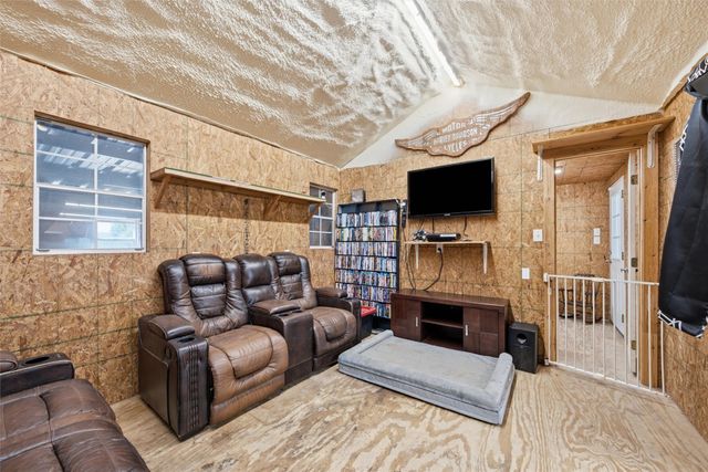 714 Hcr 1248, Whitney, TX 76692