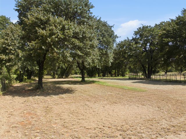 714 Hcr 1248, Whitney, TX 76692