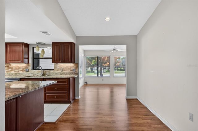 4861 SQUIRE HOLLOW DR, Lakeland, FL 33801