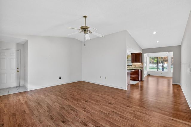 4861 SQUIRE HOLLOW DR, Lakeland, FL 33801