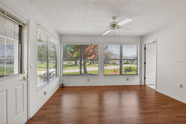 4861 SQUIRE HOLLOW DR, Lakeland, FL 33801