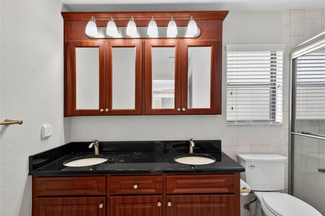 4861 SQUIRE HOLLOW DR, Lakeland, FL 33801