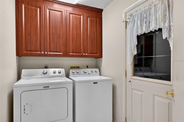 4861 SQUIRE HOLLOW DR, Lakeland, FL 33801