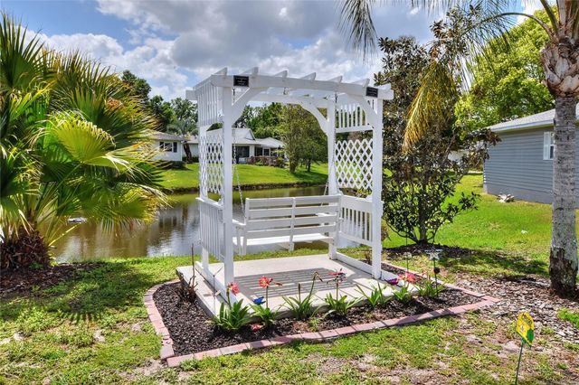 4861 SQUIRE HOLLOW DR, Lakeland, FL 33801