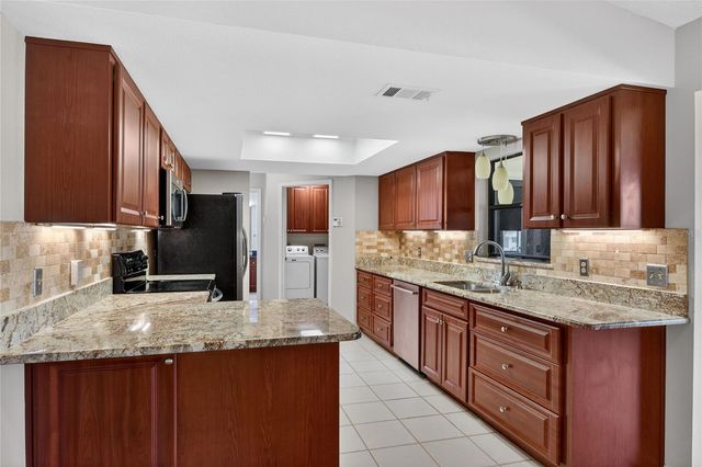 4861 SQUIRE HOLLOW DR, Lakeland, FL 33801