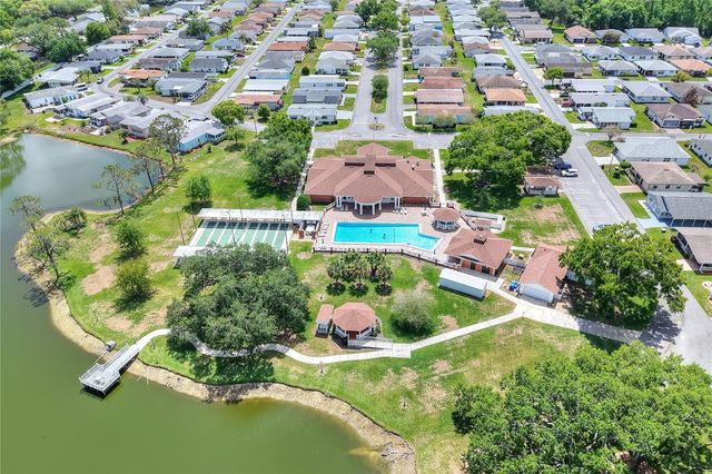 4861 SQUIRE HOLLOW DR, Lakeland, FL 33801