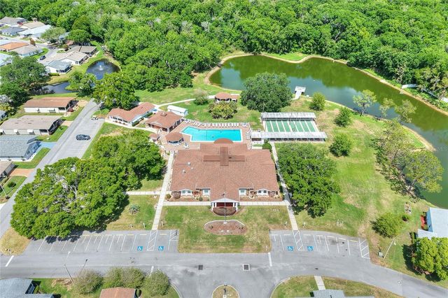 4861 SQUIRE HOLLOW DR, Lakeland, FL 33801