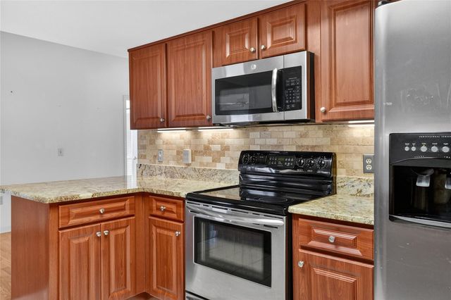 4861 SQUIRE HOLLOW DR, Lakeland, FL 33801