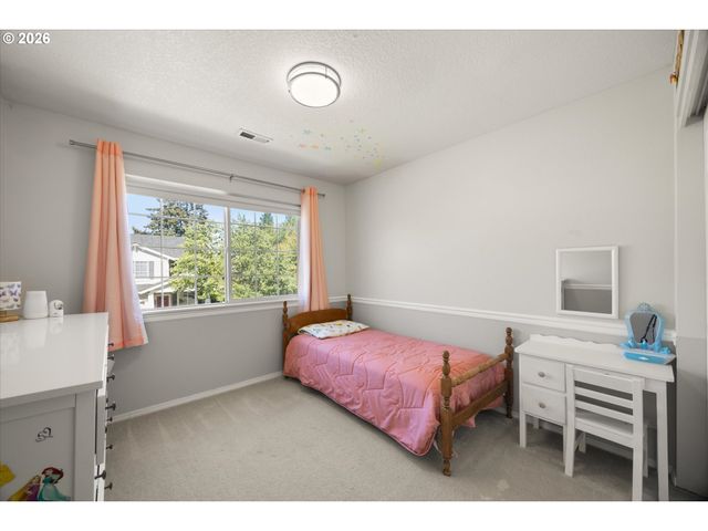 8310 Sw NORFOLK Ln, Portland, OR 97224