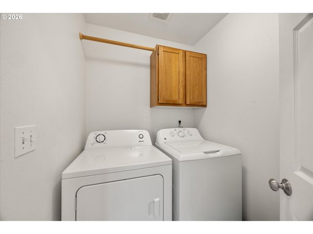 8310 Sw NORFOLK Ln, Portland, OR 97224