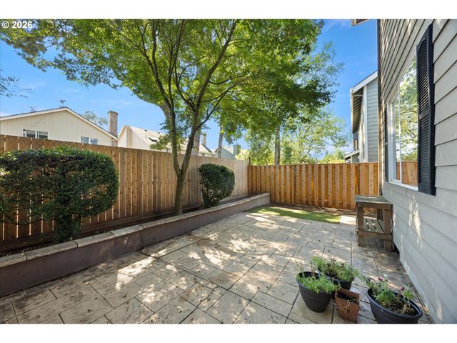 8310 Sw NORFOLK Ln, Portland, OR 97224