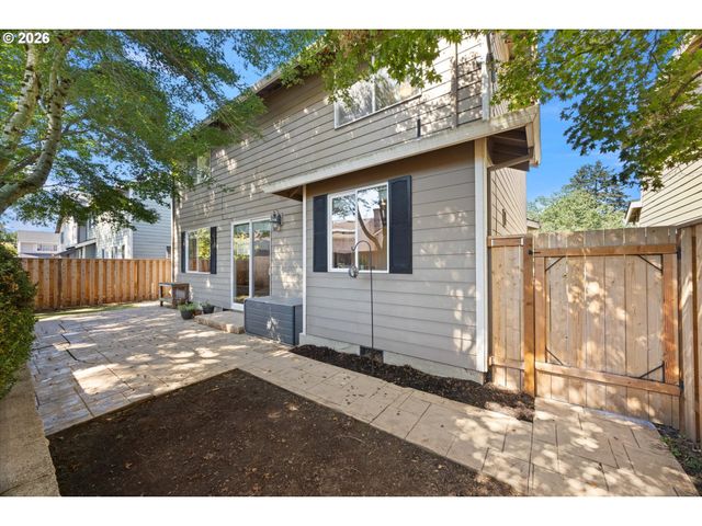 8310 Sw NORFOLK Ln, Portland, OR 97224