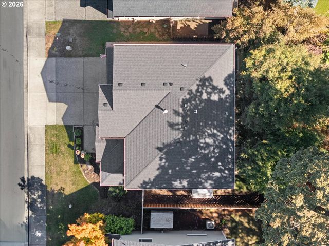 8310 Sw NORFOLK Ln, Portland, OR 97224