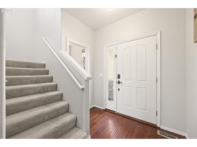 8310 Sw NORFOLK Ln, Portland, OR 97224