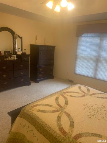 4117 Gaskell Drive, Springfield, IL 62711