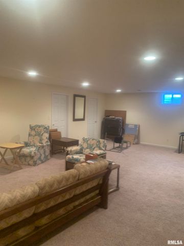 4117 Gaskell Drive, Springfield, IL 62711