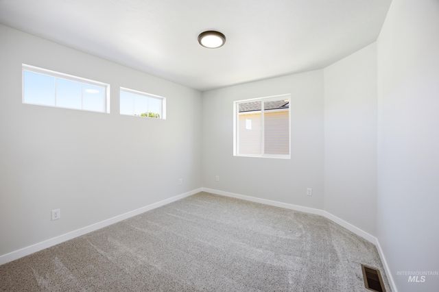 2399 W Fallon Lp, Nampa, ID 83651