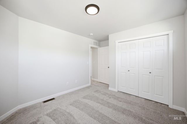 2399 W Fallon Lp, Nampa, ID 83651