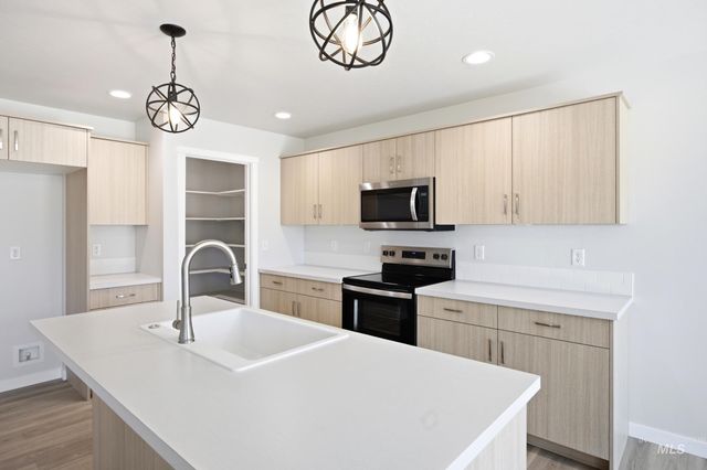2399 W Fallon Lp, Nampa, ID 83651