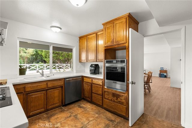 23760 Harwich Place, West Hills, CA 91307