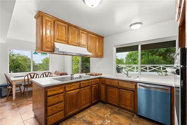 23760 Harwich Place, West Hills, CA 91307