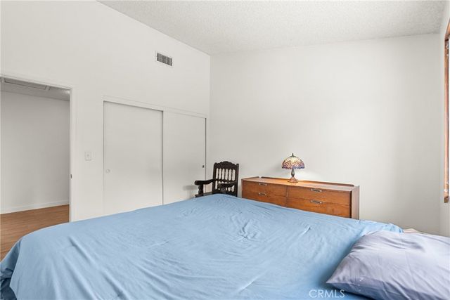 23760 Harwich Place, West Hills, CA 91307