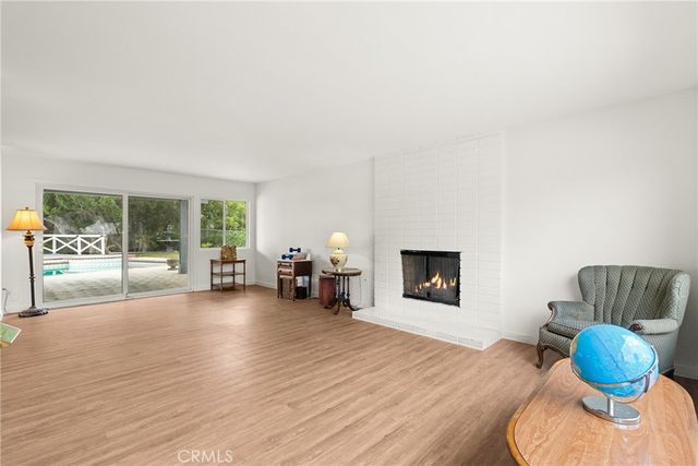 23760 Harwich Place, West Hills, CA 91307