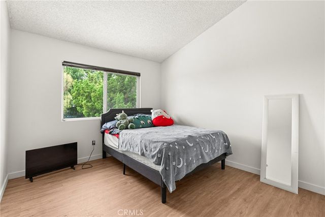 23760 Harwich Place, West Hills, CA 91307