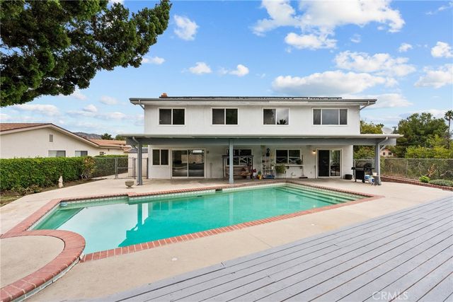 23760 Harwich Place, West Hills, CA 91307