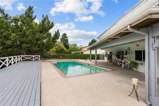 23760 Harwich Place, West Hills, CA 91307