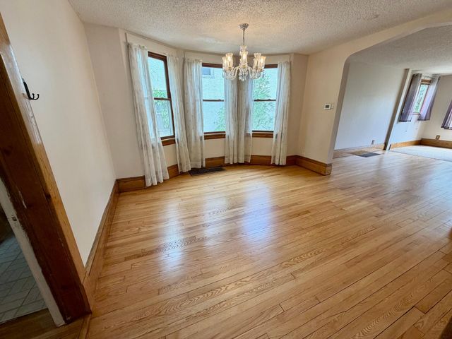 827 Lafond Avenue, Saint Paul, MN 55104