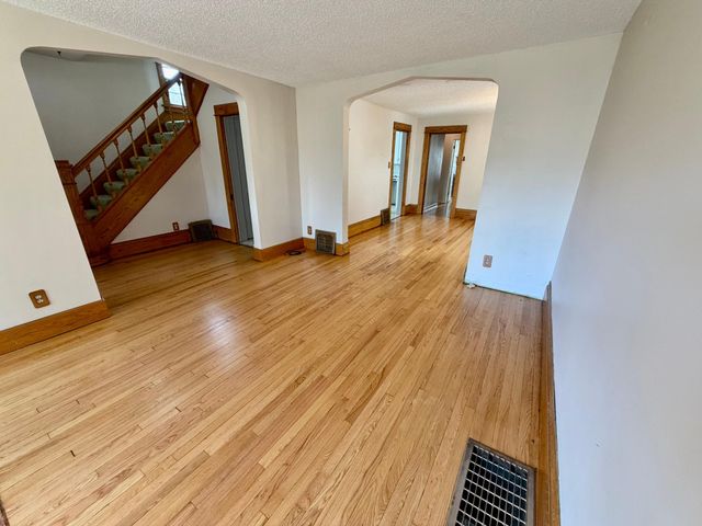 827 Lafond Avenue, Saint Paul, MN 55104