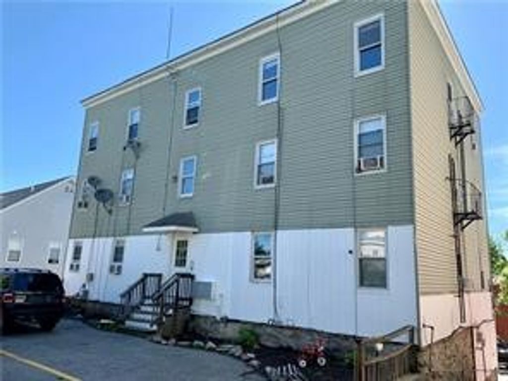 9 Winter Street 4, Lincoln, RI 02838