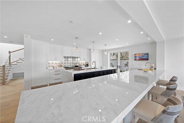 450 Cliff Drive, Laguna Beach, CA 92651